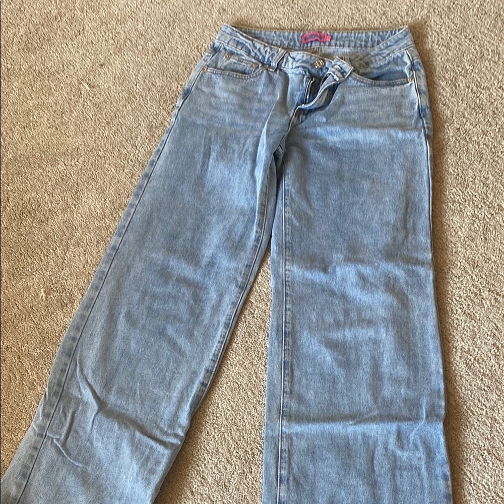 Women's Light Blue Jeans